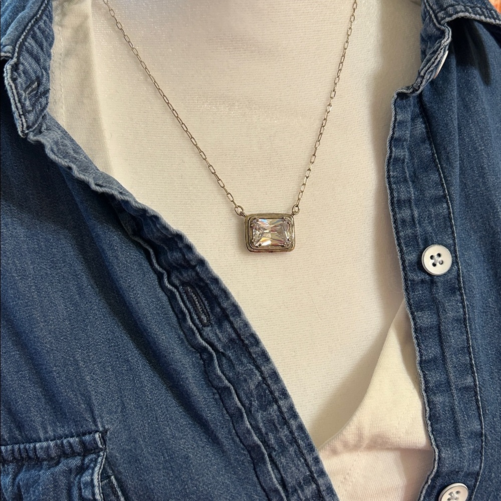 Silpada Elegant Silver Necklace with Clear Gemstone